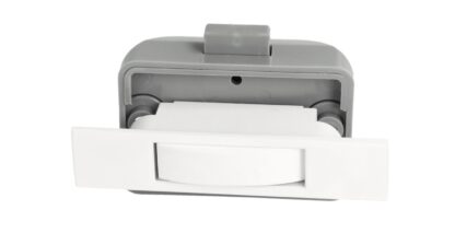 Hochwertiger Druckknopf-Verschluss mit Soft-Close und Grifffunktion, aus Zamak, Oberfläche: weiß, Ausführung: rechteckig, 14.03.045-0. Massiver Druckknopf für Wohnwagen, Yacht und viel mehr, von SISO Denmark – Bild 9